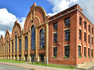 Schon von außen ist das ehemalige Industriegebäude sehr imposant. (Foto: Wolfgang Schmidt)